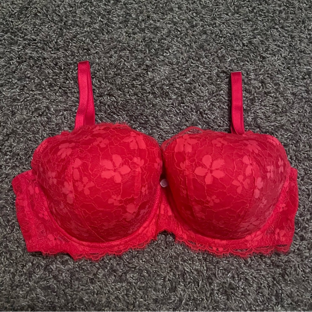 DREAM ANGELS LINED DEMI DEMI DOUBLE RED LACE 38D/D85 VICTORIA’S SECRET